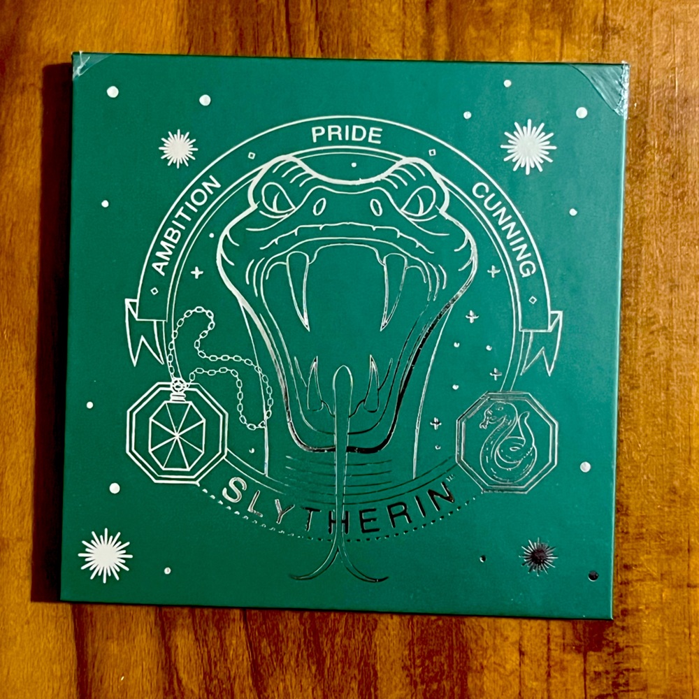 NIB Harry Potter x Ulta Eyeshadow Palette Slytherin